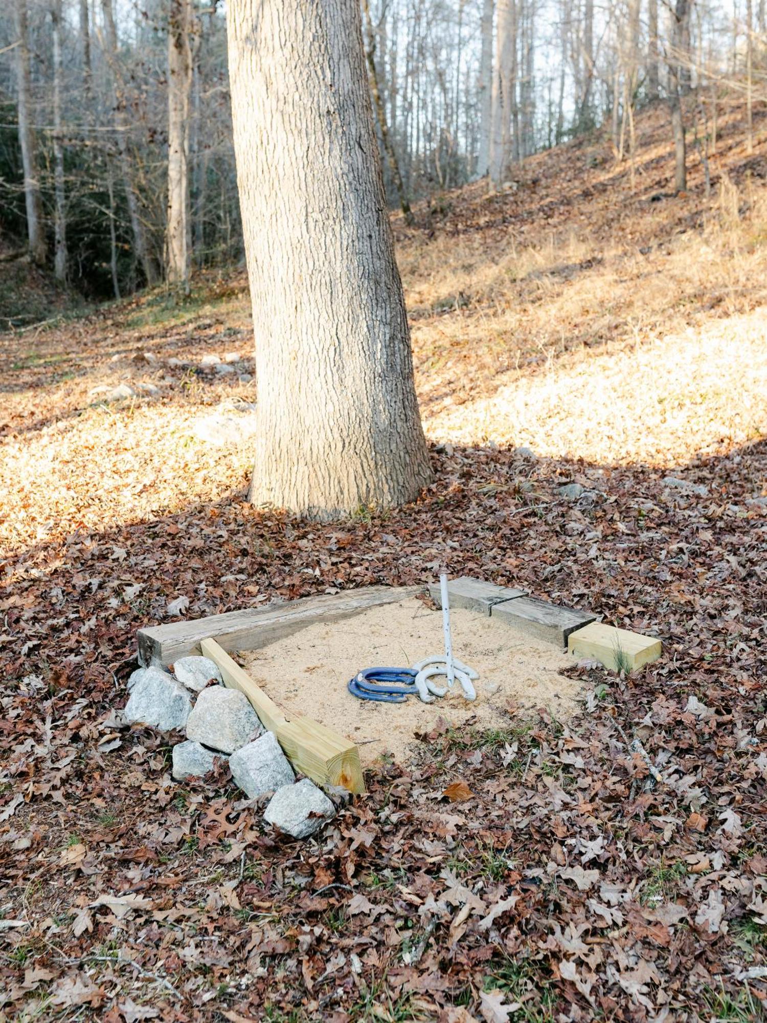 Отель Blythe Shoals Base Camp Cleveland Экстерьер фото