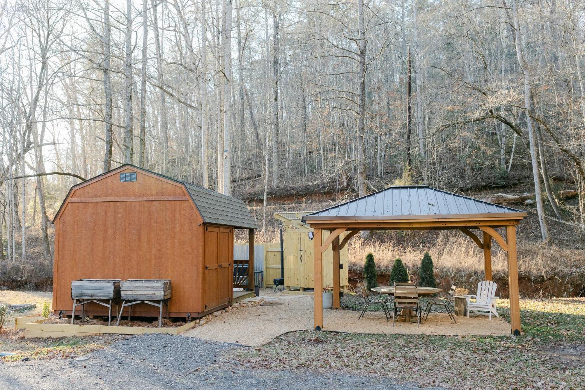 Отель Blythe Shoals Base Camp Cleveland Экстерьер фото